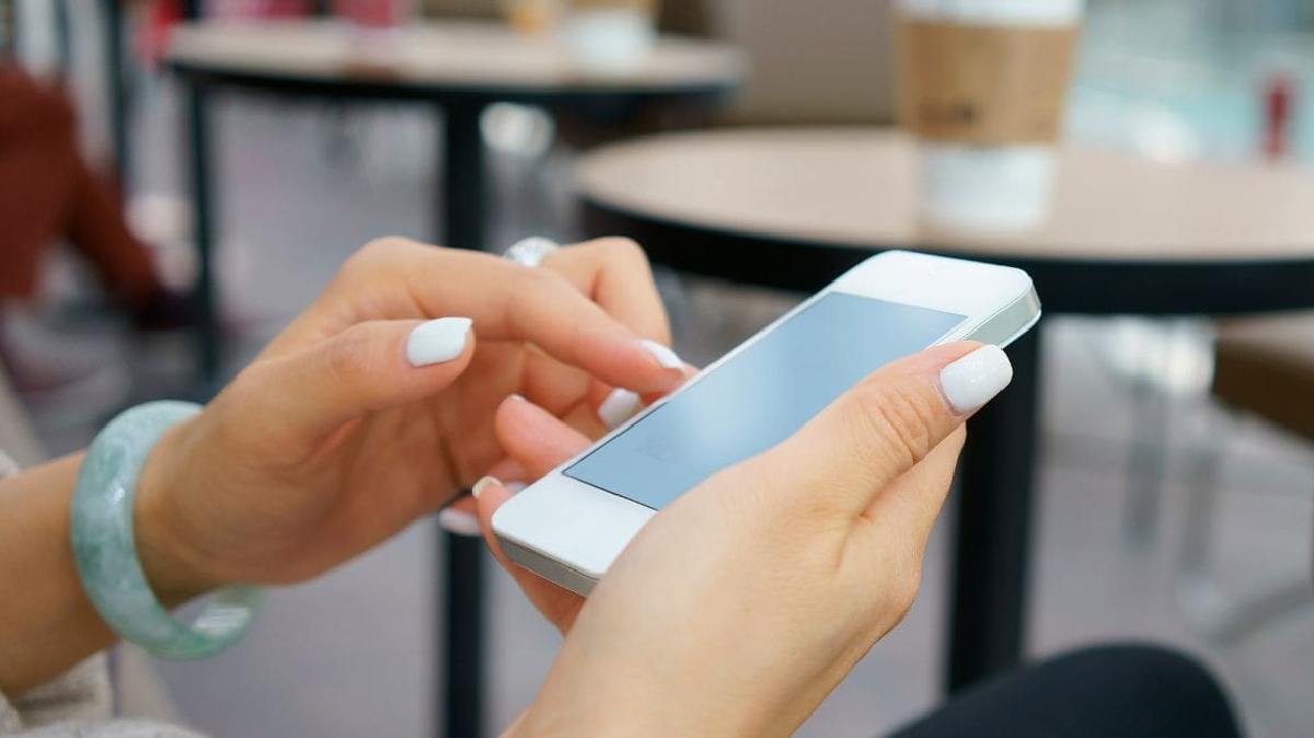 Soldes d’été : le Top 3 des meilleurs forfaits illimité à moins de 5 €, c’est maintenant avec RED by SFR, B&You et YouPrice !