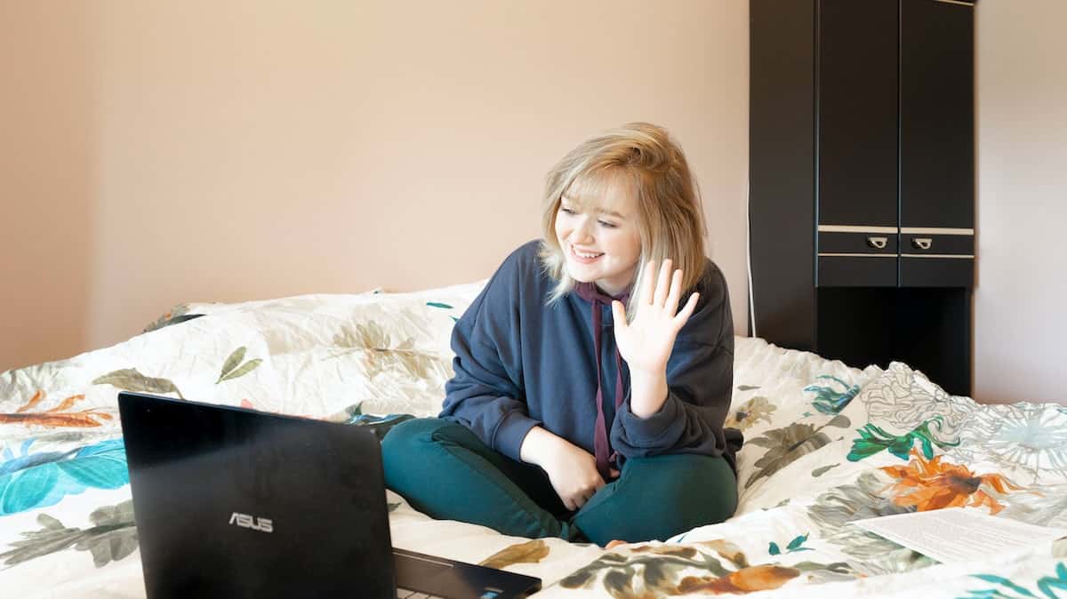 Spécial étudiant : Souscrivez  à la box SFR Fibre avec VOD offerte pendant 9 mois et obtenez un PC portable Asus !