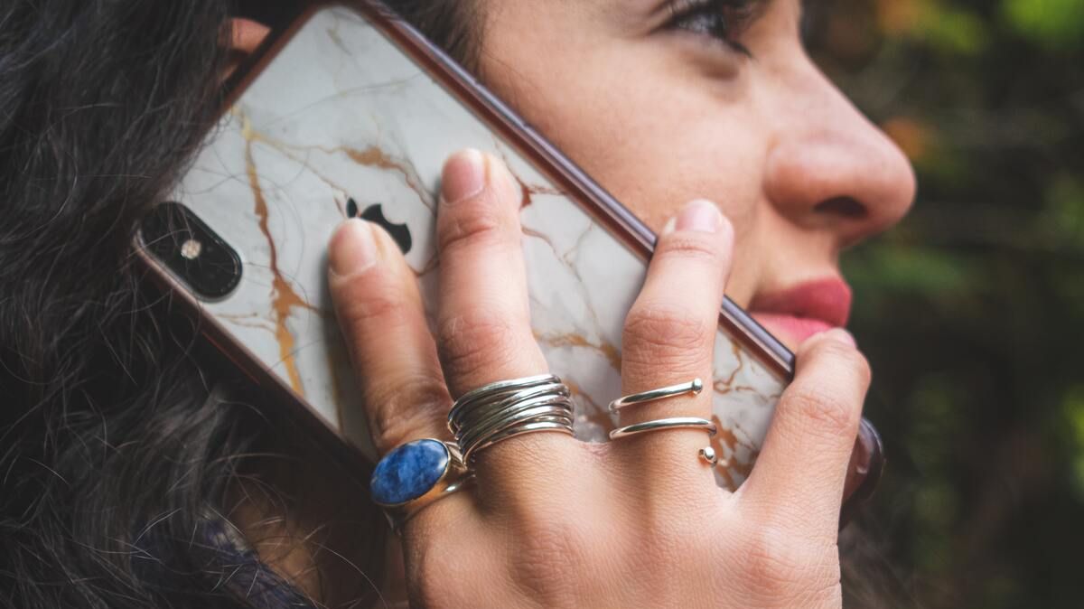 Sosh VS Syma mobile : qui propose le meilleur forfait de téléphone 40Go ?