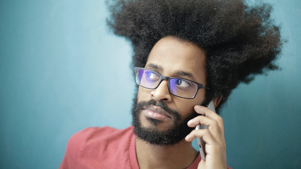 Quel forfait mobile illimité 80 Go à petit prix choisirez-vous entre Orange, Bouygues et SFR ?