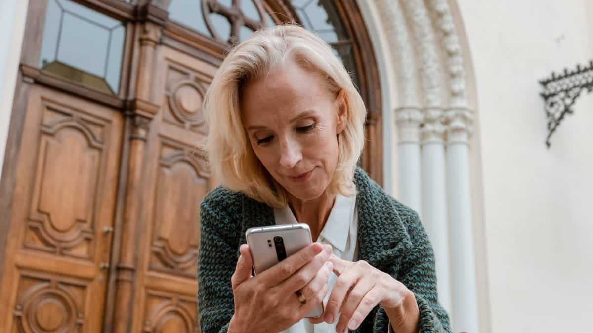 La sélection des top promos de forfaits mobiles sur le réseau mobile d'Orange est par ici !