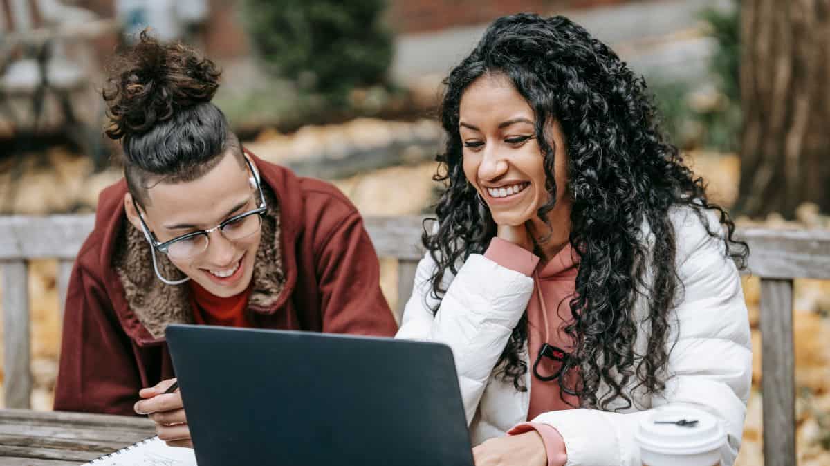 Zoom sur deux bons plans Fibre sur le réseau SFR : la RED Box et la SFR Box Starter sont à prix cassé !