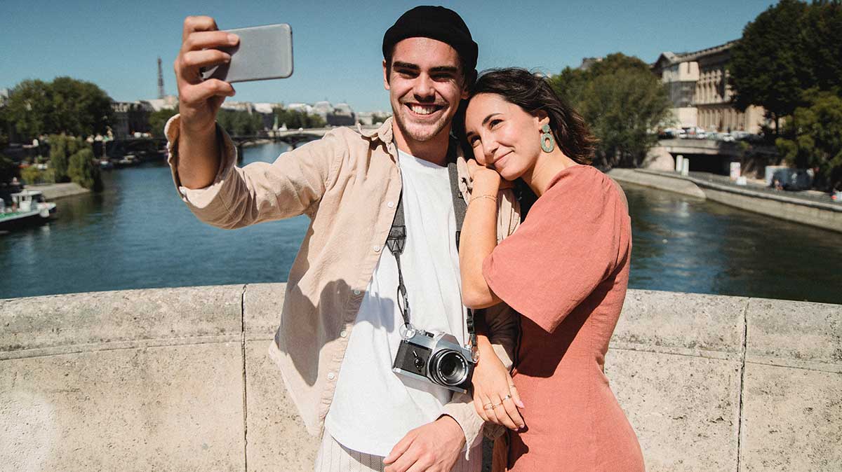 Découvrez les nouveaux forfaits mobiles B&You à prix mini, dont une série spéciale 100 Go à 13,99 € par mois !