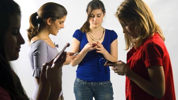 Quel forfait bloqué sans engagement choisir : Sosh, B&You, Prixtel , La Poste ou Red ?