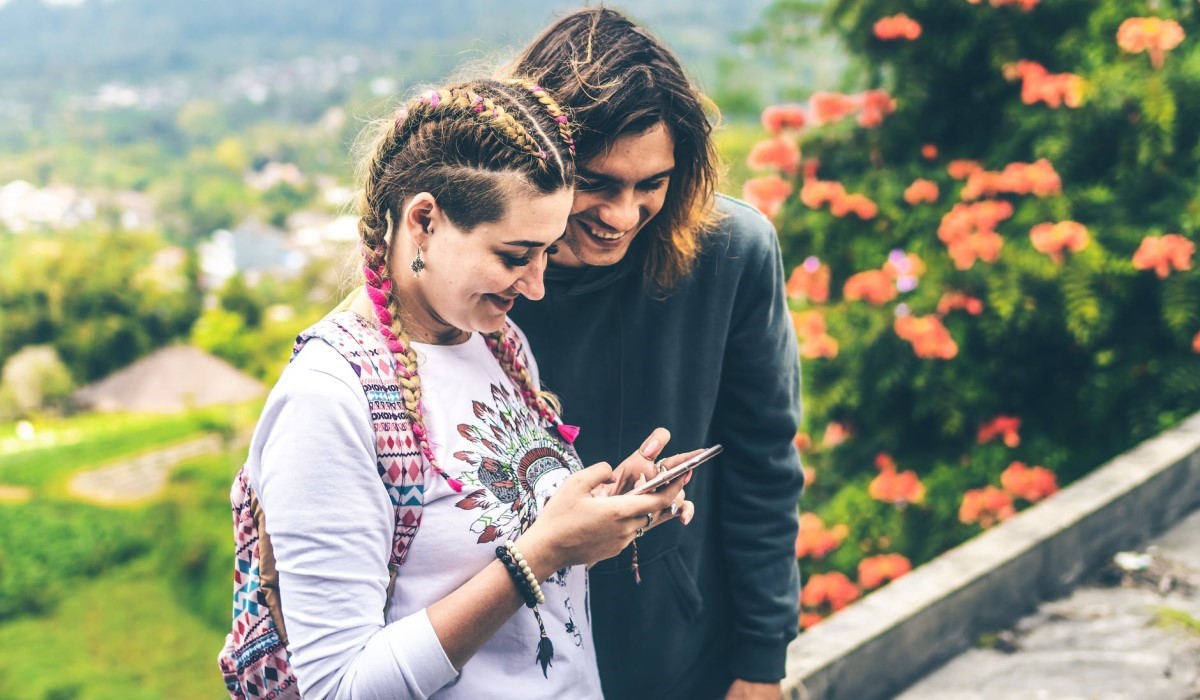 Forfait mobile illimité à prix cassé : NRJ Mobile 30Go à 2.99 euros ou Auchan Telecom 20Go à 1.99 euros