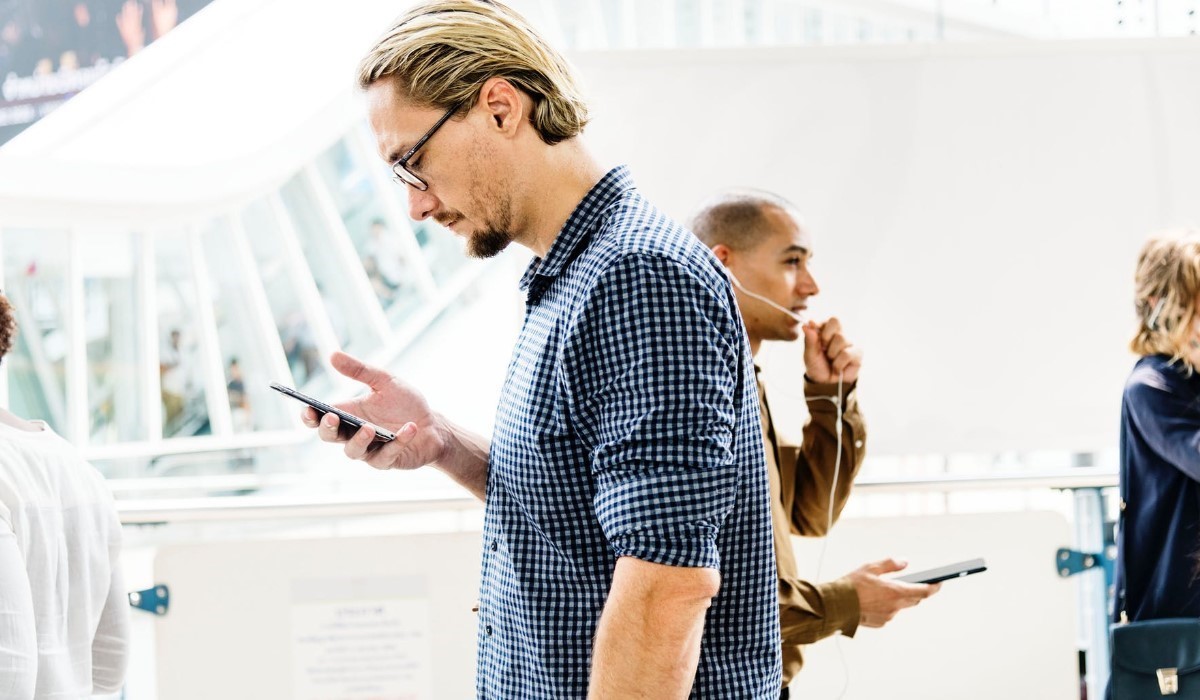 B&You 80Go à 16.99 euros vs Cdiscount Mobile 100Go à 9.99 euros : Quel forfait connecté en promo privilégier ?