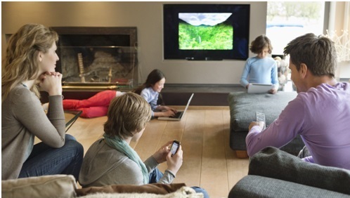 Quelle offre box Internet avec un forfait illimité avec un max de data choisir : RED, SFR, Sosh ou Free ? 