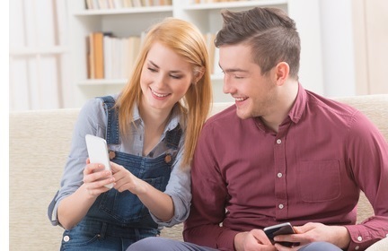 Découvrez les nouvelles promotions mobiles SFR pour Noël