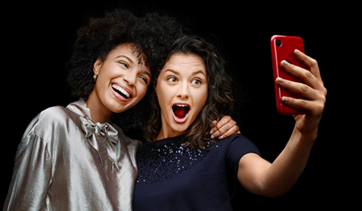 Bon plan SFR : une remise de 100 euros pour l'achat d'un Huawei P30 Pro, Mi9 ou iPhone 8 pour les jeunes actifs !
