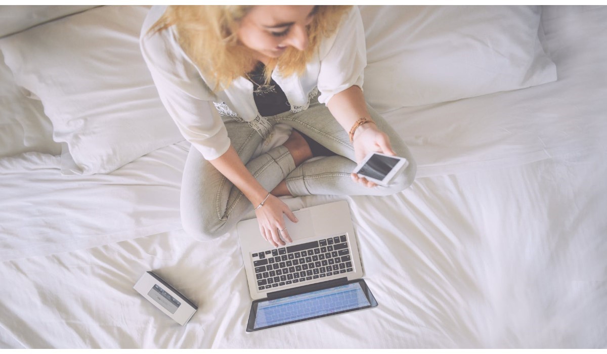 Les trois meilleurs bons plans de l'été à ne pas rater chez Bouygues Telecom : Forfait B&You, BBOX et Galaxy S10 !